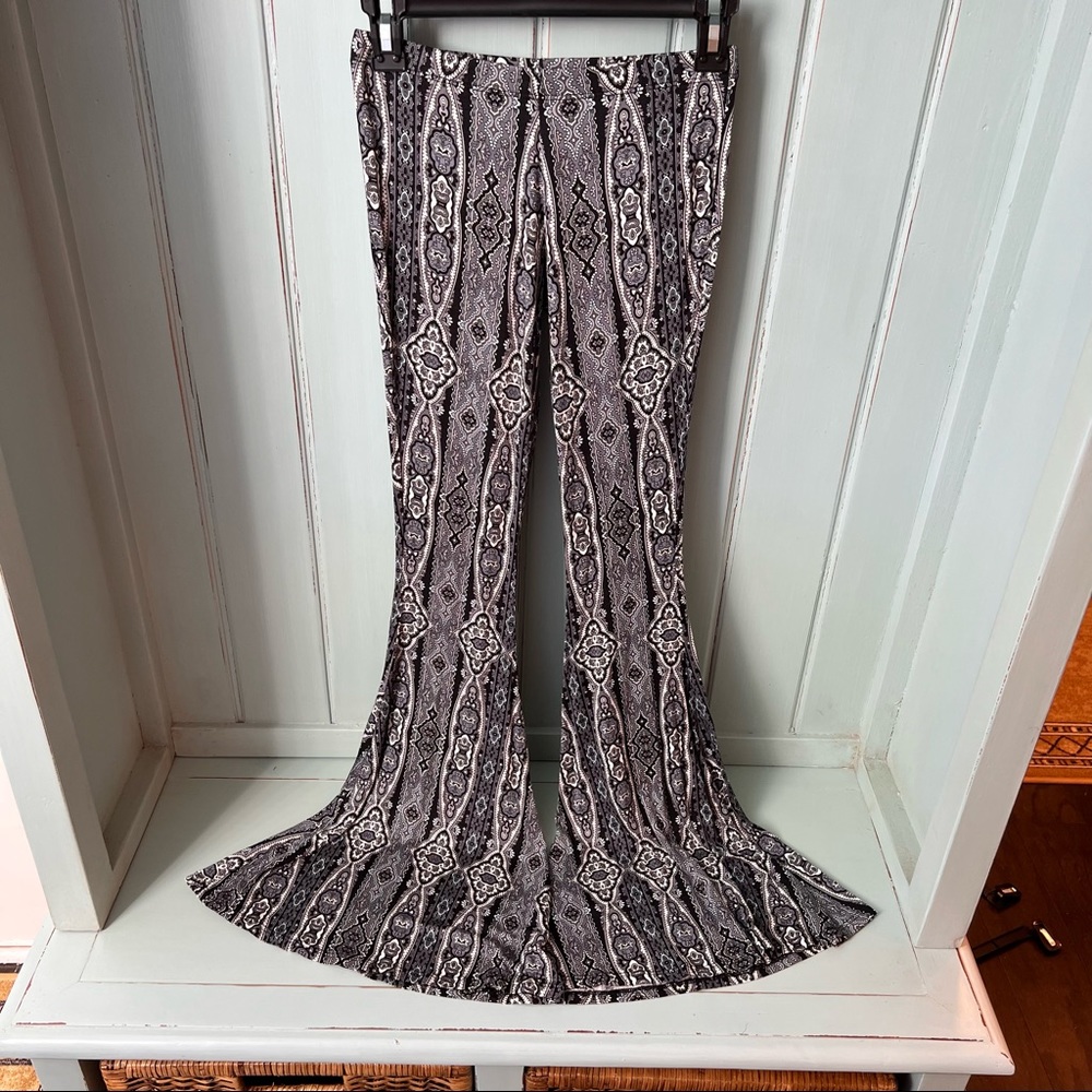 Promesa Flared Pants